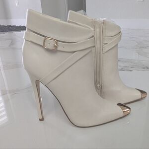 JustFab Cream Heeled Boots with Gold Tips